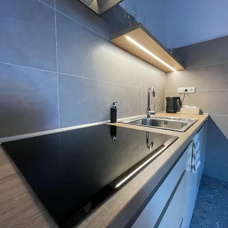 Modern Living In Centre Apartman