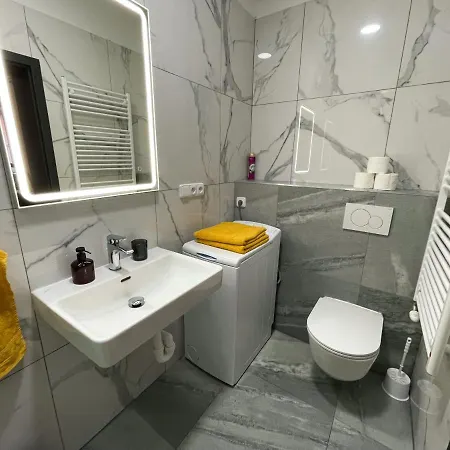 Modern Living In Centre