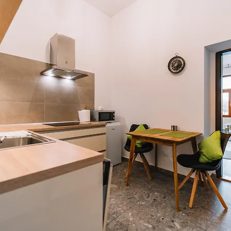 Apartman Modern Living In Centre *